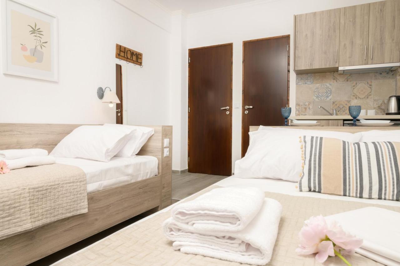 Sand Rooms To Let Nea Roda Buitenkant foto