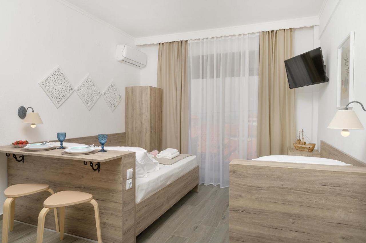 Sand Rooms To Let Nea Roda Buitenkant foto