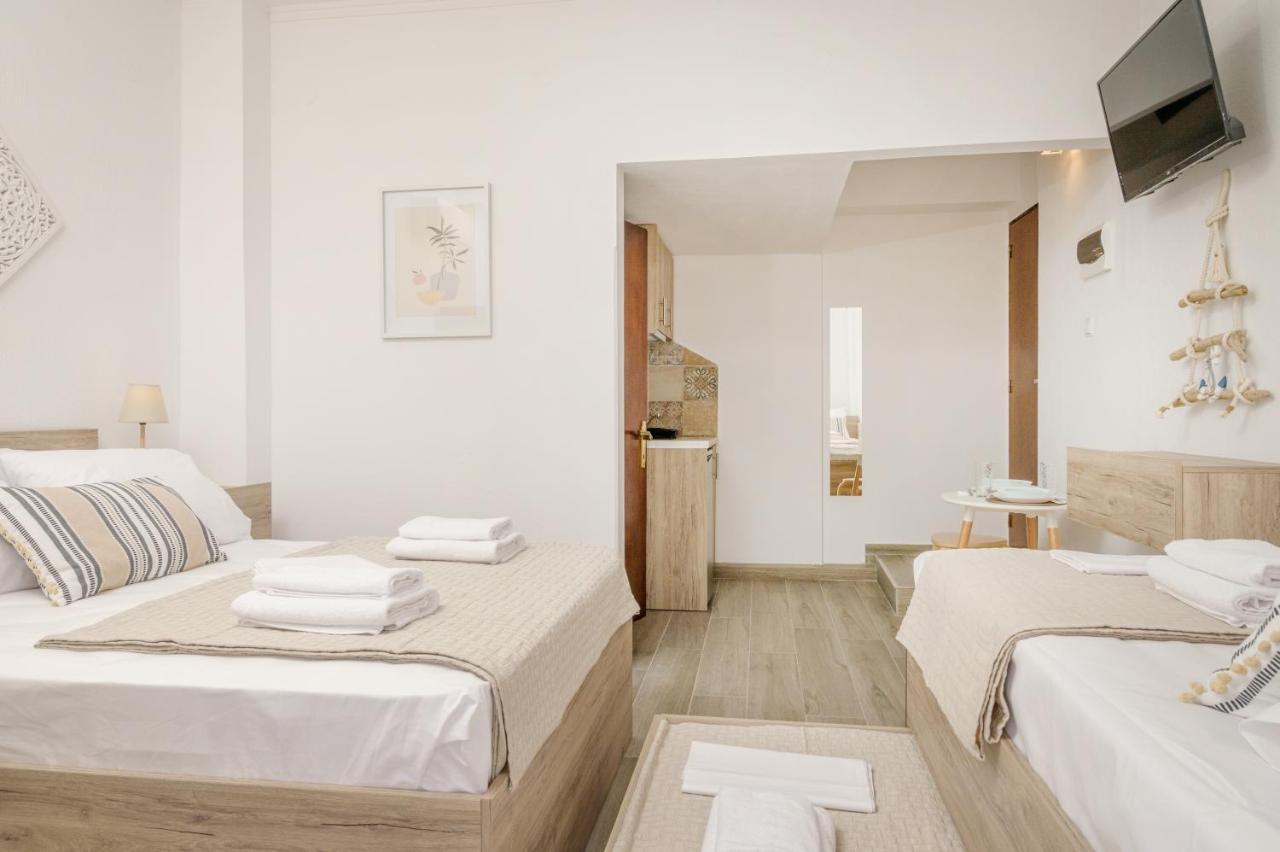 Sand Rooms To Let Nea Roda Buitenkant foto